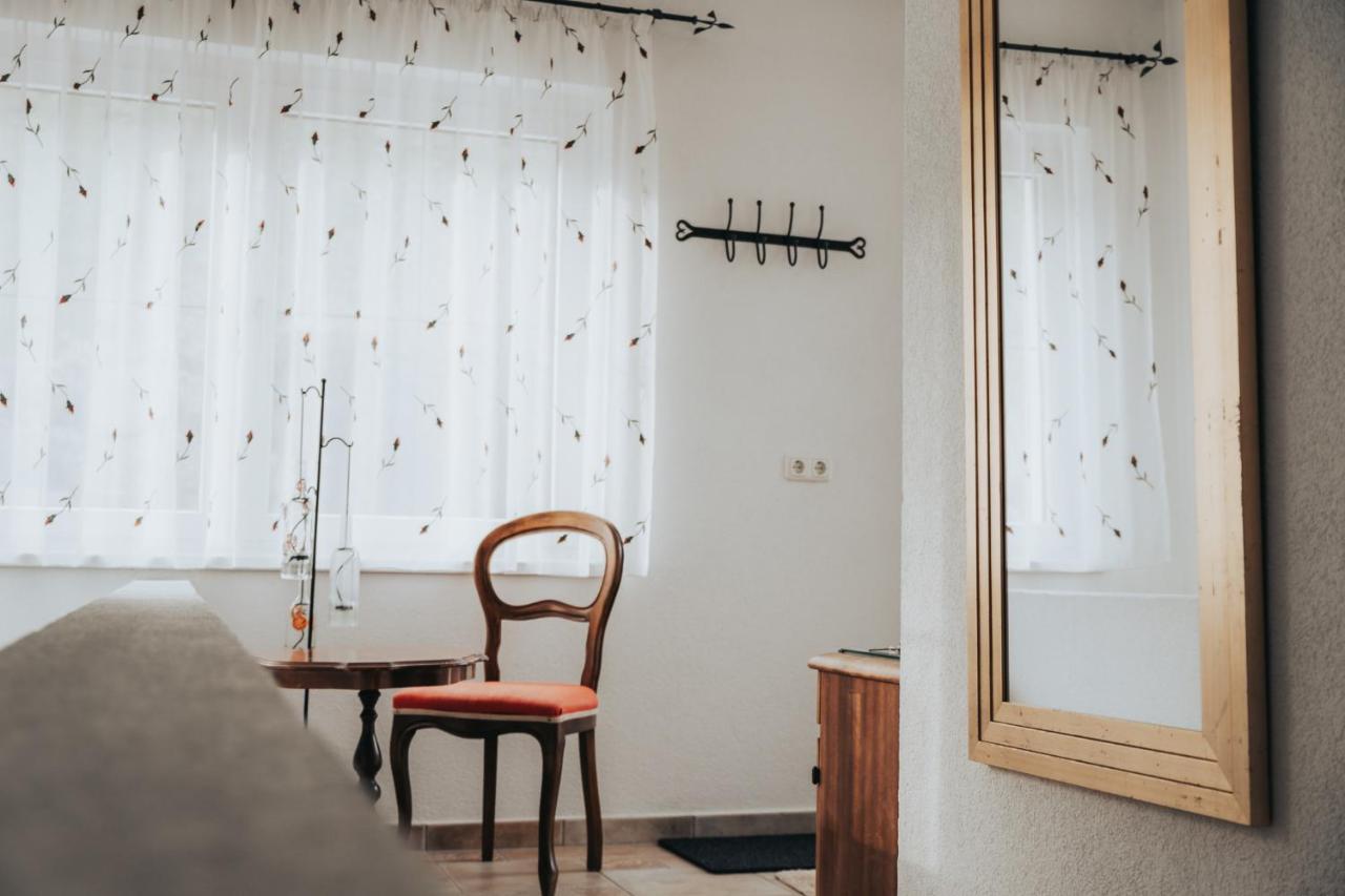 Sonnegg Apartment ฟอนทาเนลลา ภายนอก รูปภาพ